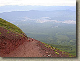 MtFuji-17JUL04-64.JPG (68483 bytes)